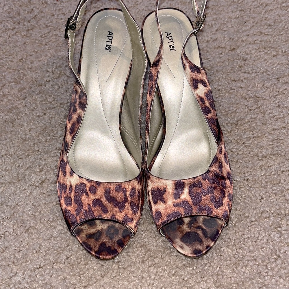 Leopard print heels size 8